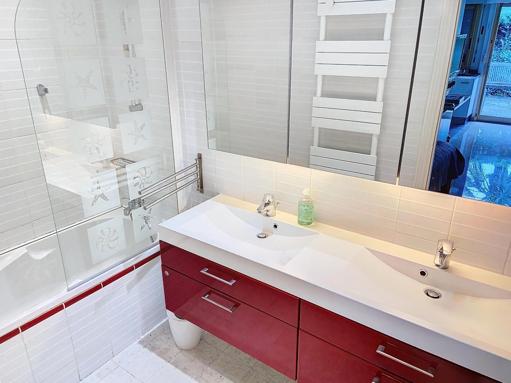 A 2 Pas Des Plages Piscine 183l Stenj Apartment Cannes