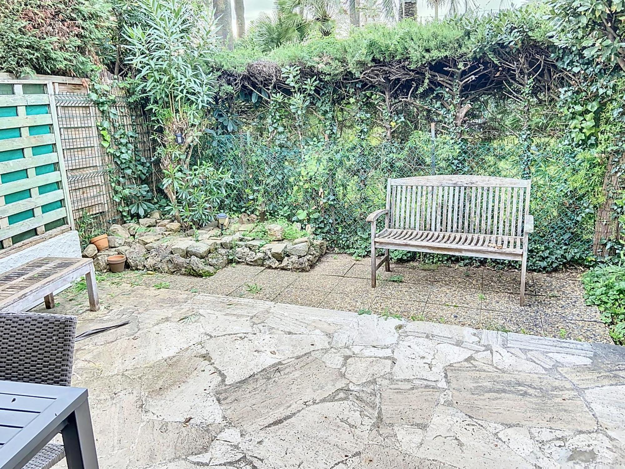Apartment A 2 Pas Des Plages Piscine 183l Stenj