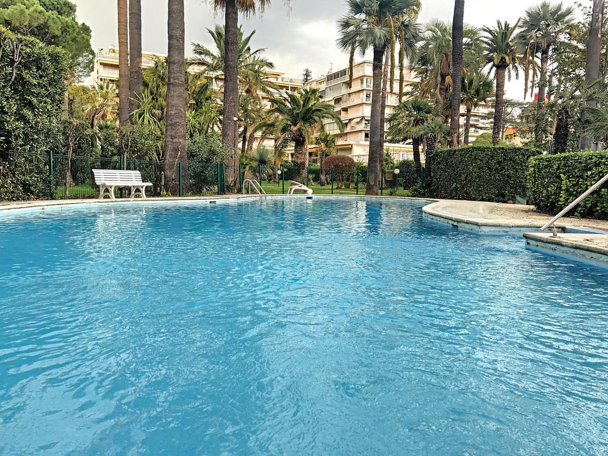 A 2 Pas Des Plages Piscine 183l Stenj Cannes